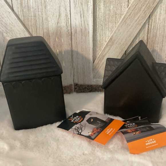 Target Hyde and Eek 2022 Light Up Halloween Haunted Houses - Picture 5 of 15